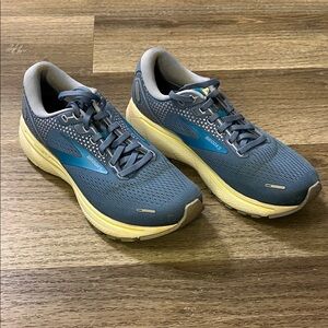 Brooks Ghost 14 Women’s size 8.5